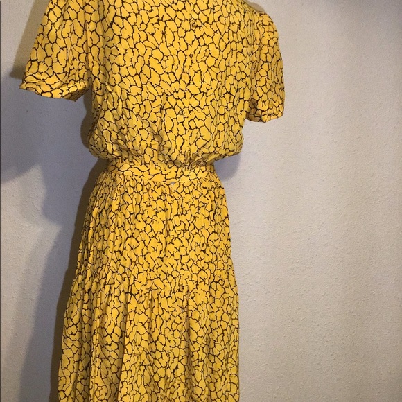 Carolyne Barton vintage yellow/black silk dress size 8 - Picture 10 of 16